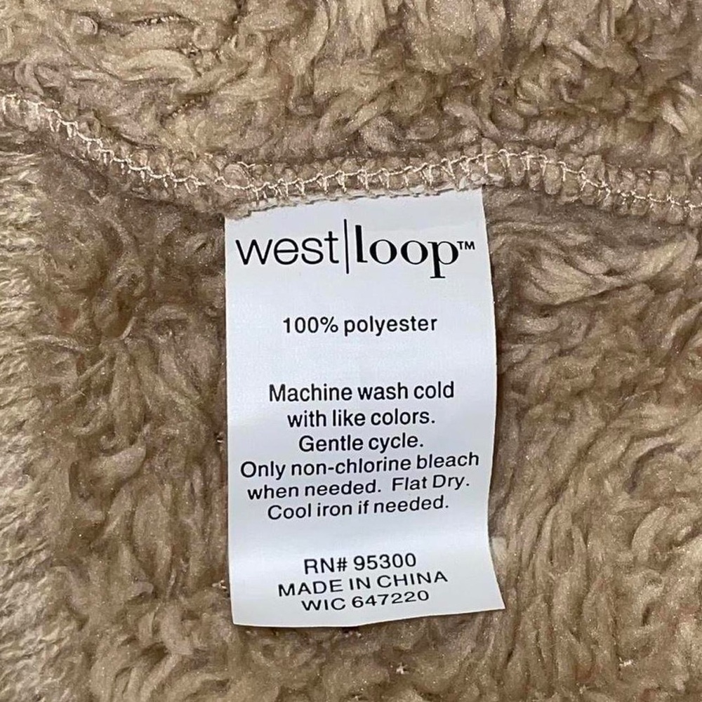 West Loop scarf - Picture 3 of 3
